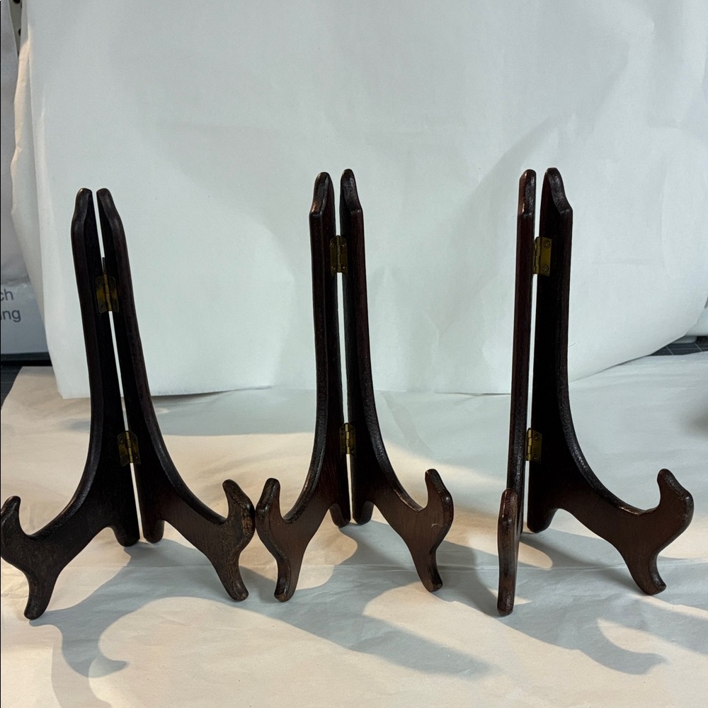 Elegant Brown Display Easel Set